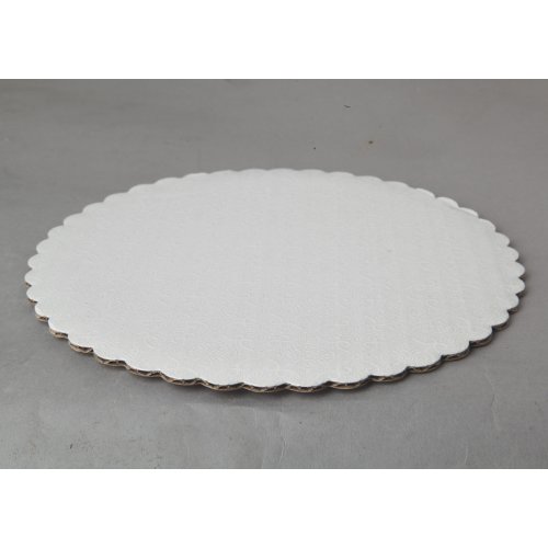C-Flute White Scalloped Cake Circles - 9"